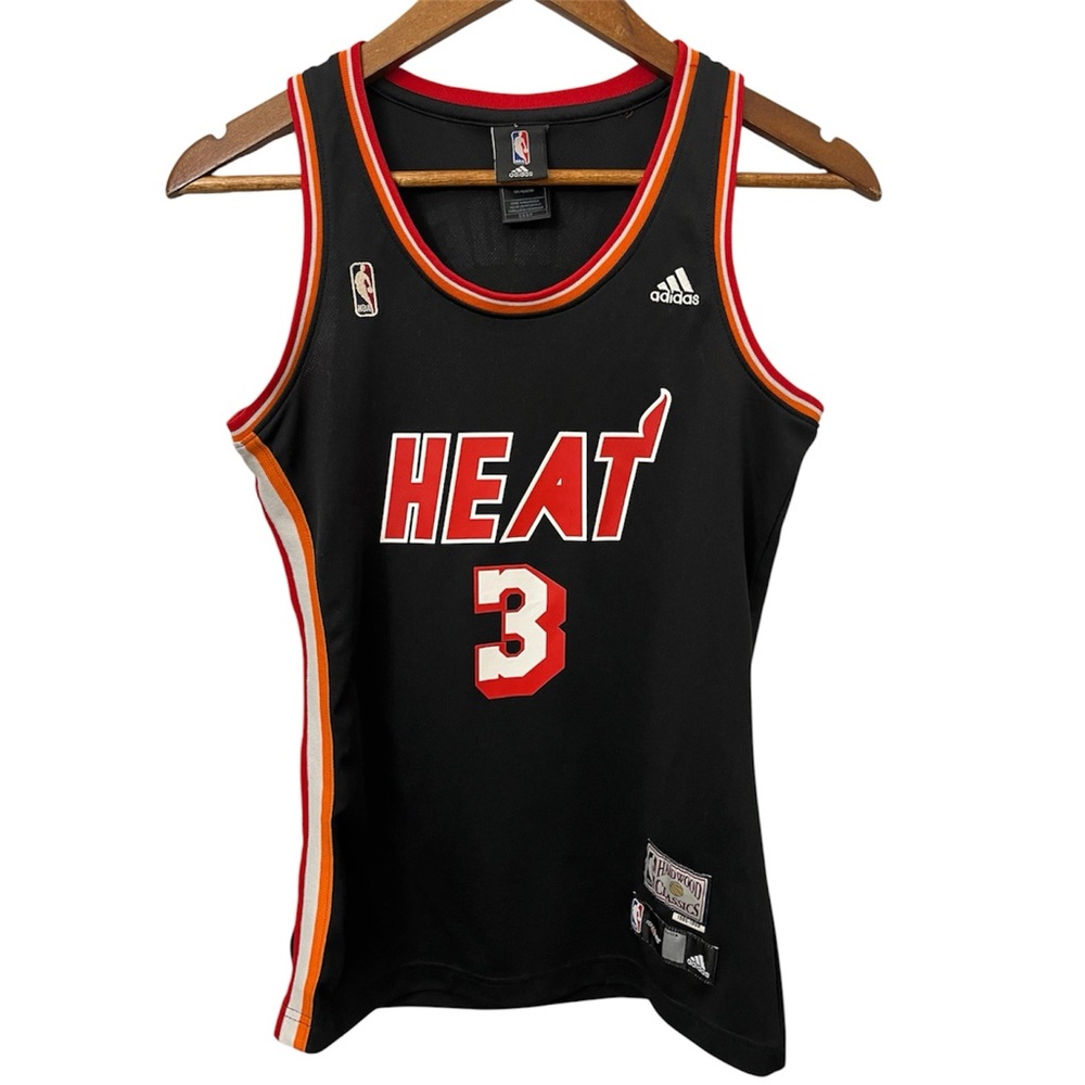 Miami heat women’s Dwayne wade jersey size small Length